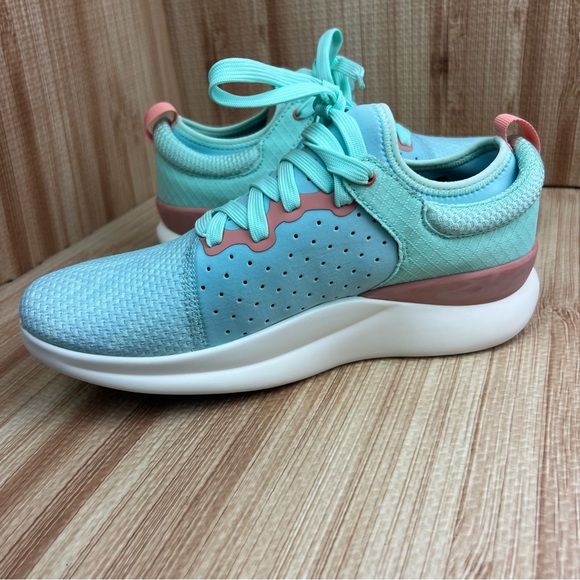 Moshn by Klogs shoes Rhythm Blue pink Sneakers Women’s size 8.5 - Picture 8 of 9